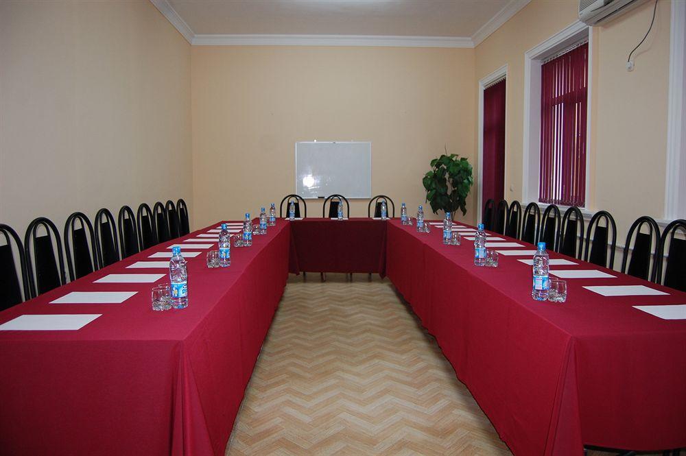 Grand Tashkent Hotel Exterior foto